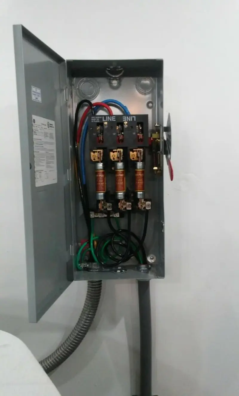 Three-phase disconnect switch installed for Smoke Detector Installation in Victoria